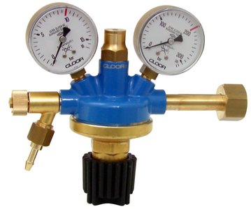 Pressure regulator for oxygen / acetylene