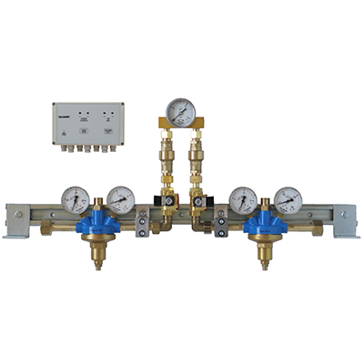 Automatic change-over switching stations with contact gauges